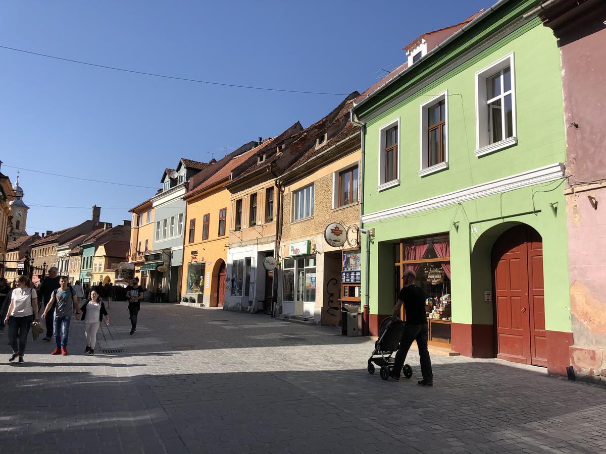 Venice Boutique Aparthotel Braşov Buitenkant foto